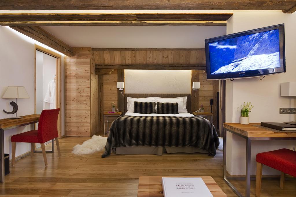 Hotel Au Coeur Du Village 5*