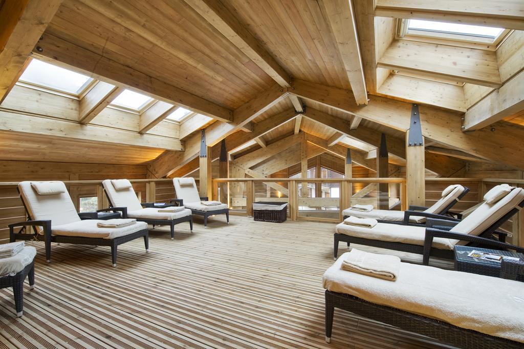 Hotel Au Coeur Du Village 5*