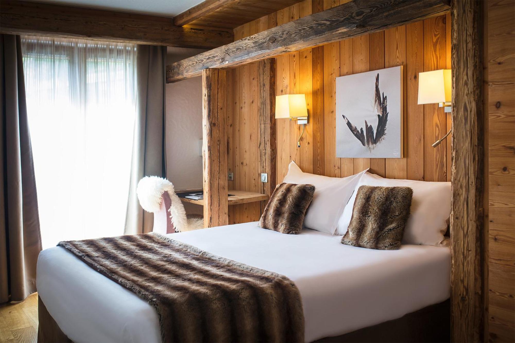 Au Coeur Du Village Hotel